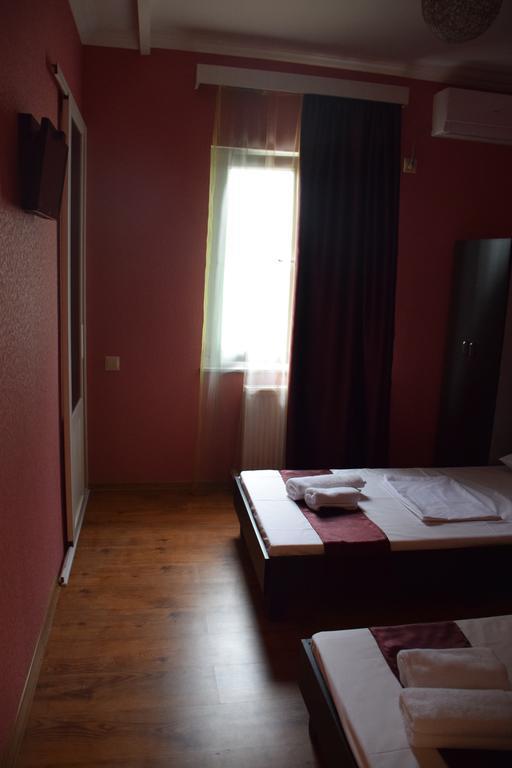 Crossway Tbilisi Hotel חדר תמונה